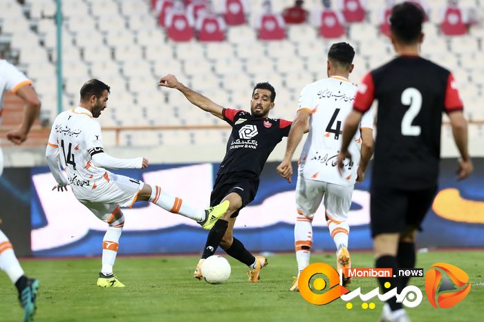 دیدار تیم های پرسپولیس تهران - مس رفسنجان