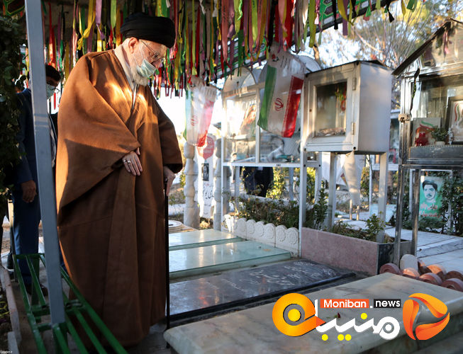 حضور رهبری در مرقد امام خمینی و مزار شهدا