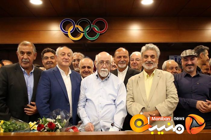 مراسم تجلیل از اردشیر لارودی، پیشکسوت روزنامه نکاری ورزشی و نفرات اول جشنواره جهانی ایپس در روز جهانی خبرنگاران ورزشی