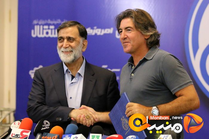 مراسم امضای قرارداد ریکاردو ساپینتو، سرمربی استقلال