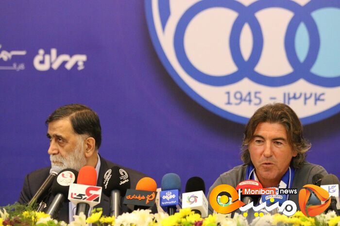 مراسم امضای قرارداد ریکاردو ساپینتو، سرمربی استقلال