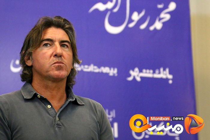 مراسم امضای قرارداد ریکاردو ساپینتو، سرمربی استقلال