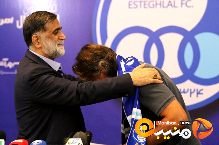 مراسم امضای قرارداد ریکاردو ساپینتو، سرمربی استقلال
