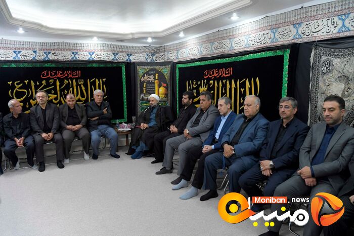 مراسم عزاداری سیدالشهدا (ع) در دفتر حسن روحانی