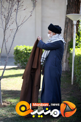کاشت نهال در هفته منابع طبیعی توسط رهبر معظم انقلاب