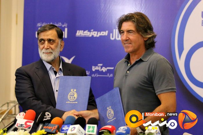 مراسم امضای قرارداد ریکاردو ساپینتو، سرمربی استقلال