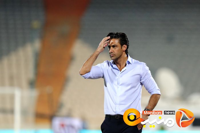 دیدار تیم های فوتبال استقلال - تراکتور