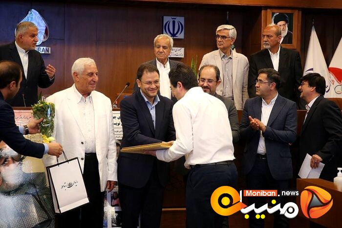 مراسم تجلیل از اردشیر لارودی، پیشکسوت روزنامه نکاری ورزشی و نفرات اول جشنواره جهانی ایپس در روز جهانی خبرنگاران ورزشی