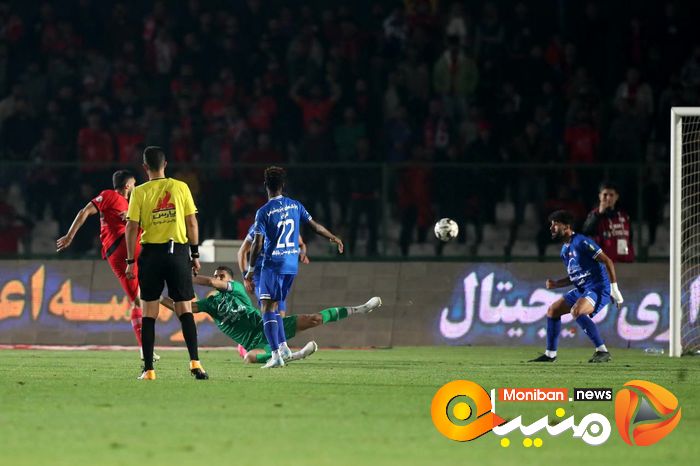 گزارش تصویری| شکست سنگین استقلال مقابل تراکتور