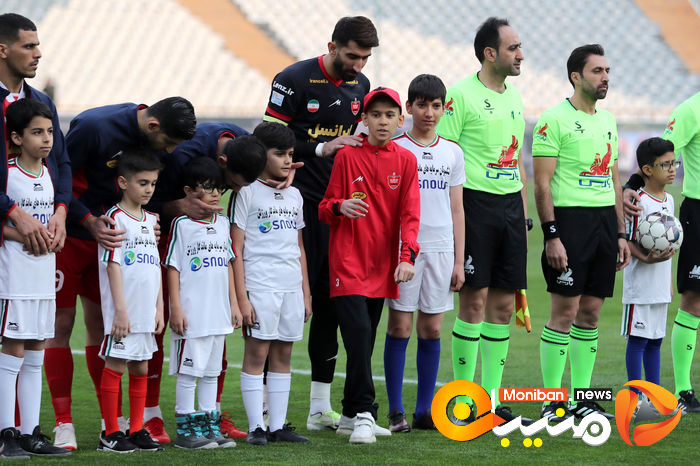 گزارش تصویری| بازی پرسپولیس و هوادار