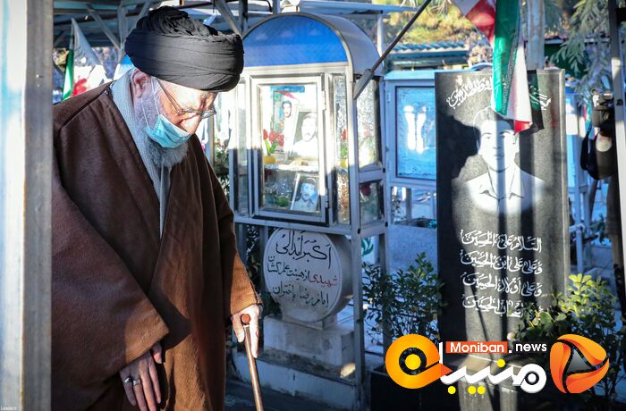 حضور رهبری در مرقد امام خمینی و مزار شهدا