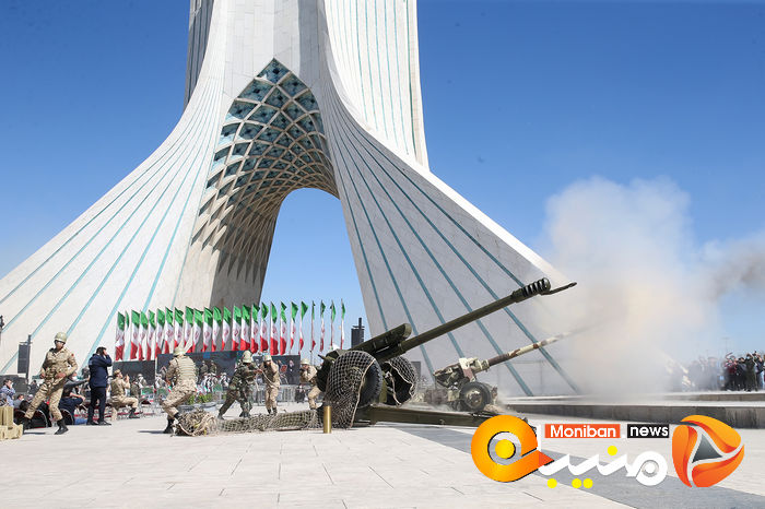 تحویل سال ۱۴۰۰ در میدان آزادی تهران