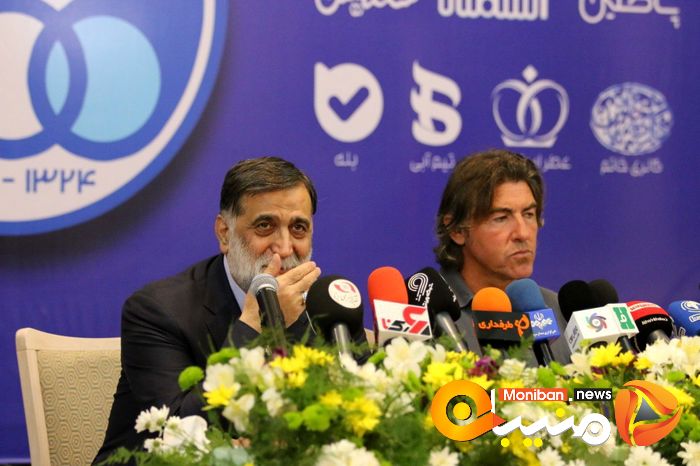 مراسم امضای قرارداد ریکاردو ساپینتو، سرمربی استقلال