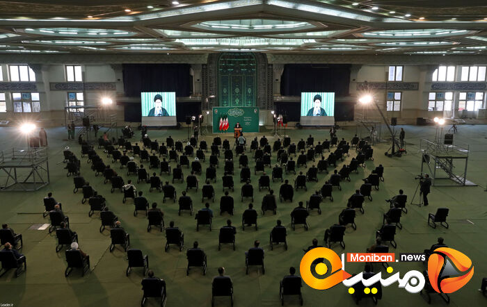 نشست تصویری رهبر معظم انقلاب اسلامی  با جمعی از مداحان
