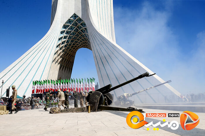 تحویل سال ۱۴۰۰ در میدان آزادی تهران