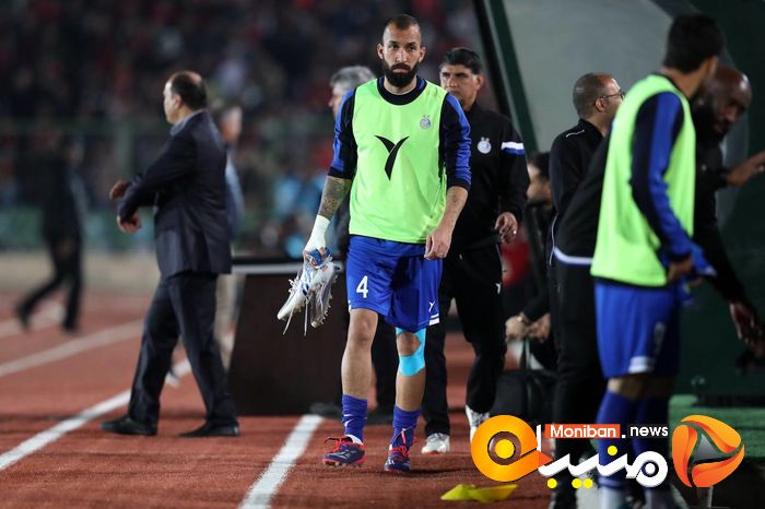 حاشیه های عجیب بازی استقلال و تراکتور