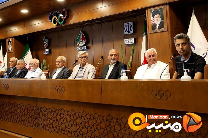 مراسم تجلیل از اردشیر لارودی، پیشکسوت روزنامه نکاری ورزشی و نفرات اول جشنواره جهانی ایپس در روز جهانی خبرنگاران ورزشی