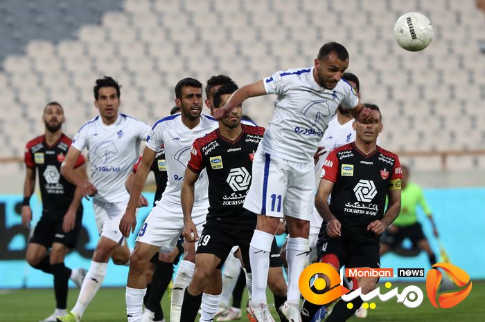 دیدار تیم های پرسپولیس-پیکان