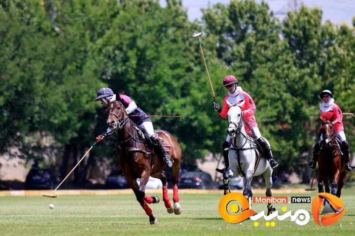جشن قهرمانی تیم دختران زنده رود در رقابت های چوگان