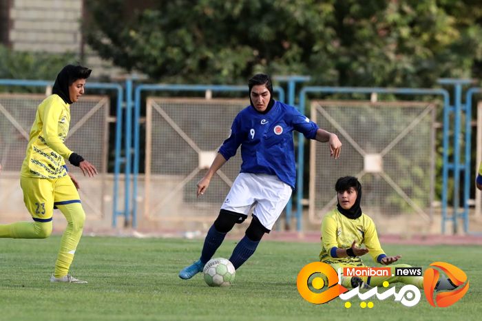 جشن قهرمانی تیم خاتون بم قهرمان رقابت های لیگ فوتبال بانوان