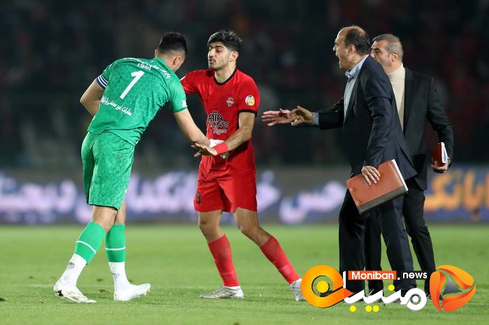 حاشیه های عجیب بازی استقلال و تراکتور