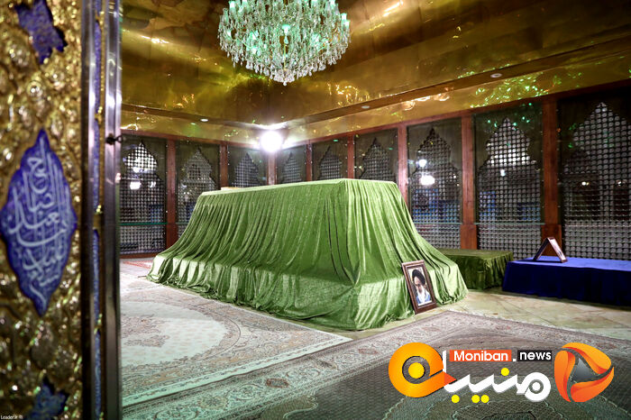 گزارش تصویری| حضور رهبری در مرقد امام خمینی و مزار شهدا