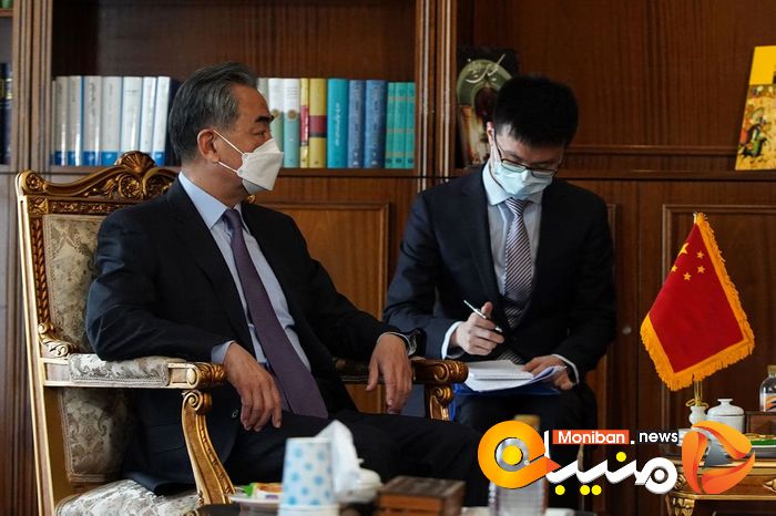 دیدار وزیر خارجه چین در تهران با علی لاریجانی