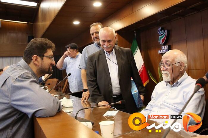 مراسم تجلیل از اردشیر لارودی، پیشکسوت روزنامه نکاری ورزشی و نفرات اول جشنواره جهانی ایپس در روز جهانی خبرنگاران ورزشی