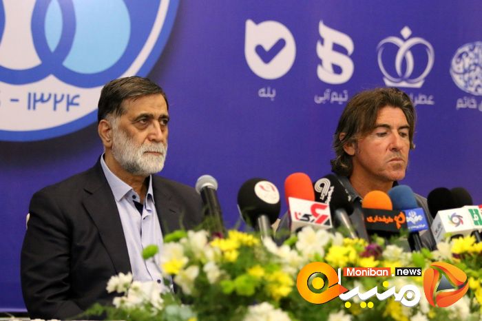 مراسم امضای قرارداد ریکاردو ساپینتو، سرمربی استقلال