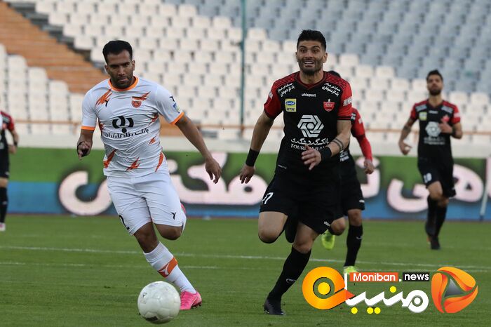 دیدار تیم های پرسپولیس تهران - مس رفسنجان
